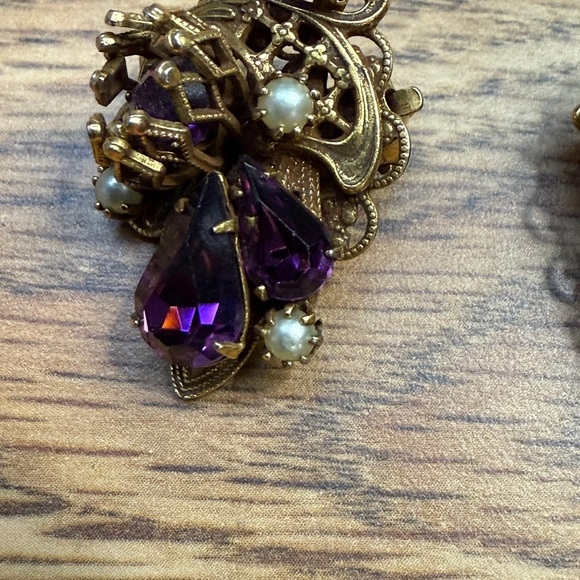 2 Pair Vintage Clip on Earring Sets Elegant Gold and Green, Purple & Gold - Picture 7 of 15